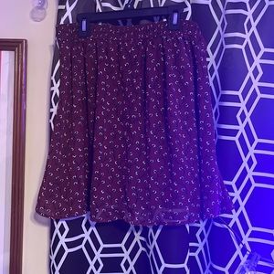 Maroon floral skirt. Size: Small; Brand: Old Navy; Has never been worn.
